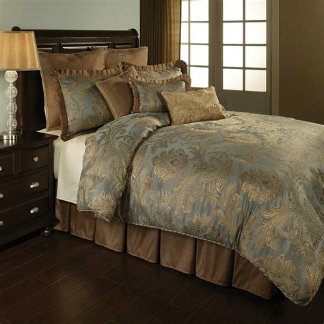 overstock queen size comforters.